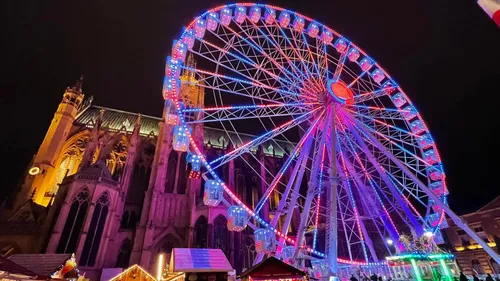 (Photos) : le début des fêtes de noël à Metz